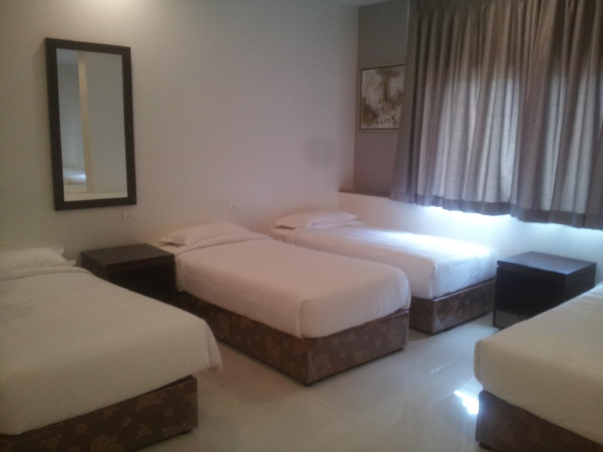 Saffron Hotel Jālna Quarto foto